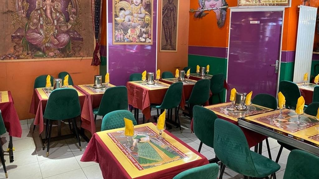 indian restaurant in paris